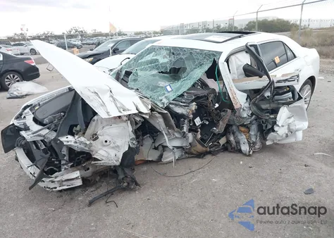 2013 Chrysler 300C Luxury Series из США, поврежденный, VIN 2C3CCAPT9DH573060